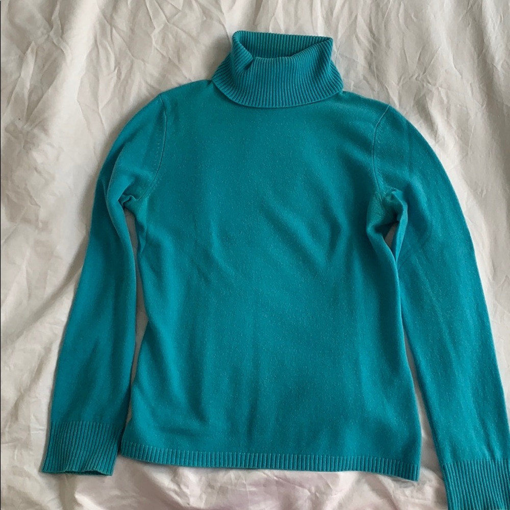Uniqlo cashmere sweater
